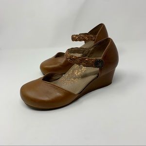 Aetrex Mia Brown Leather Adjustable Wedge Shoes